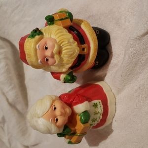 Santa and Mrs clause salt and pepper shakers